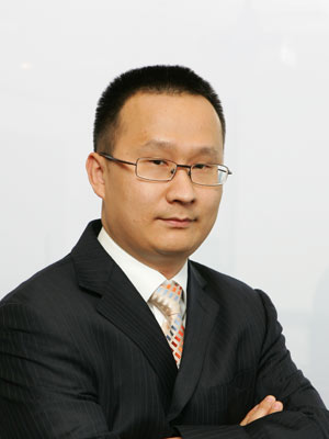 图为华宝兴业中证100指数基金拟任基金经理徐林明